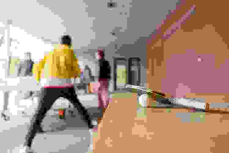 LF241159-web-750