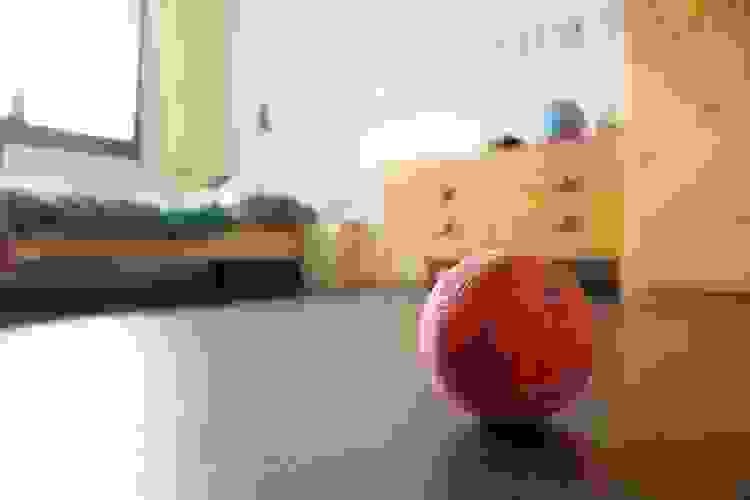LF242412-web-750